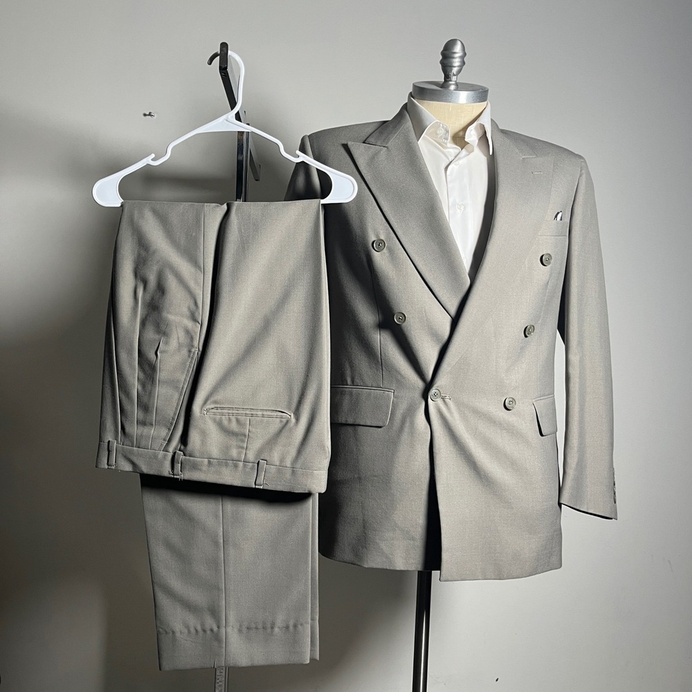 Laughton Hunter Suit Mens 42L 34W Grey Solid Double Breasted Peak Lapel USA